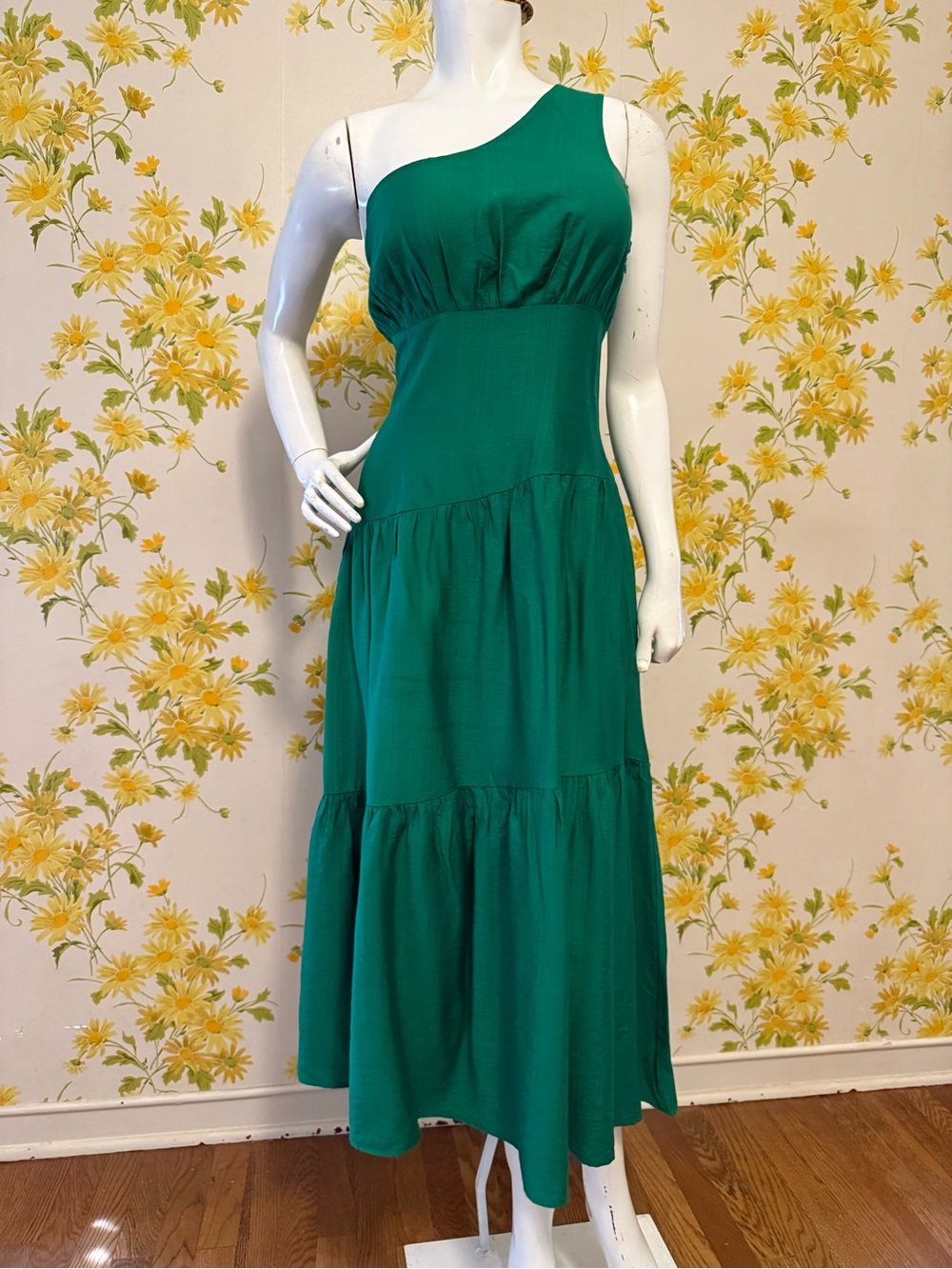 Flying Tomato One-Shoulder Emerald Green Midi Dress size M